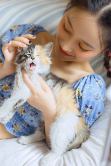 少妇真人直播APP